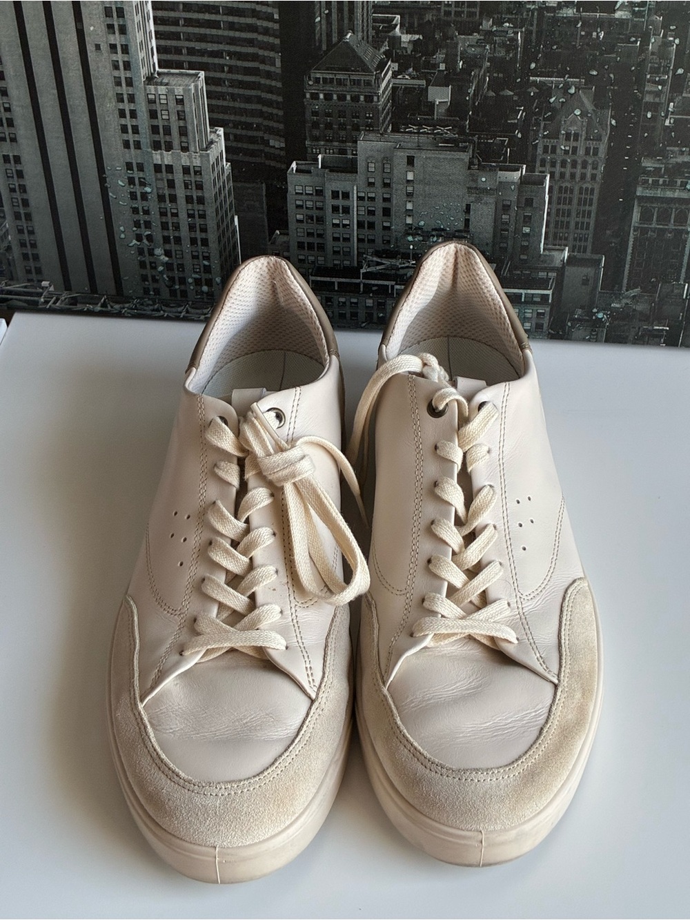 Ecco Beige Leather Low-Top Sneakers